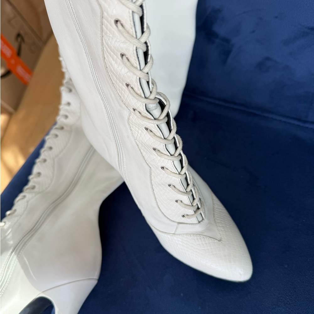 Gucci White Lace-Up Women's Boots